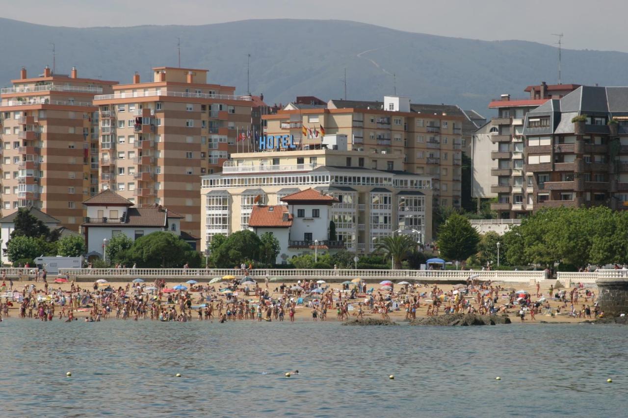 Las Rocas Playa Hotel Кастро-Урдиалес Экстерьер фото