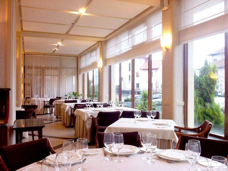Las Rocas Playa Hotel Кастро-Урдиалес Ресторан фото